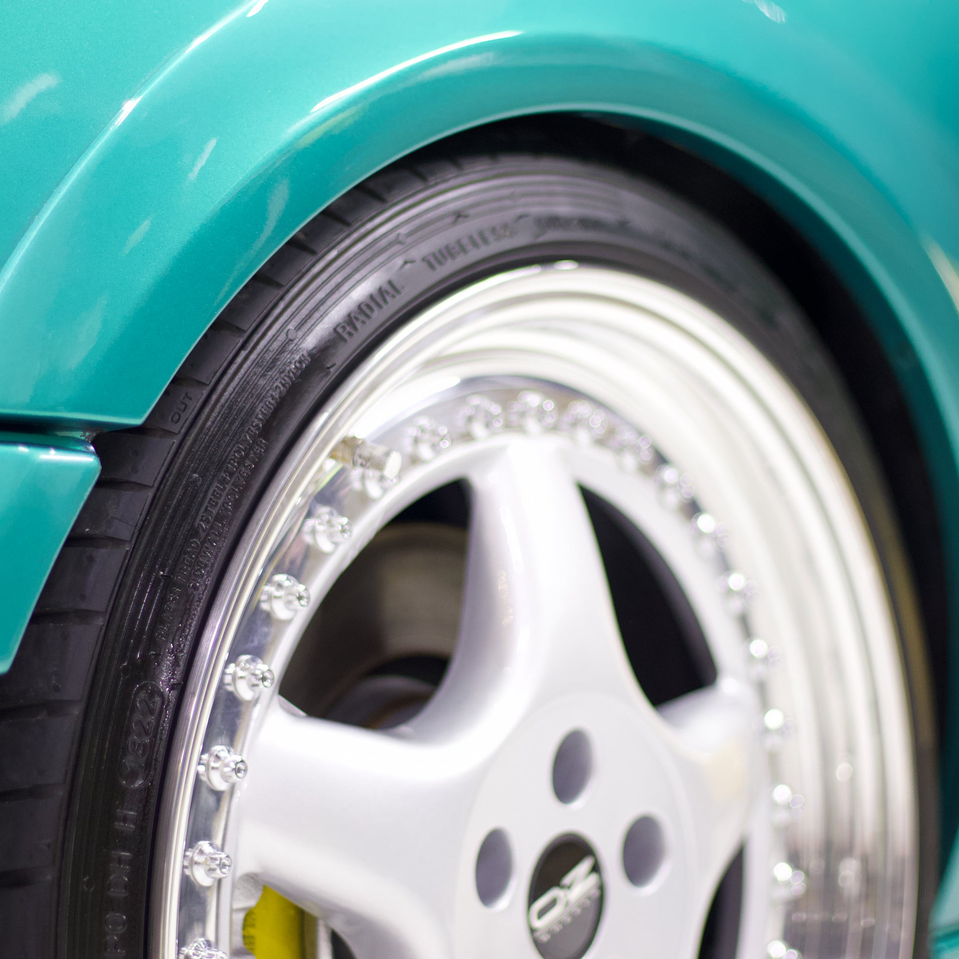 ABRILHANTADOR DE PNEUS 5L